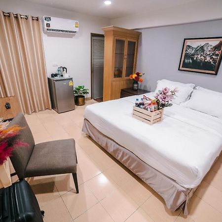 Platinum Villa Бангкок Экстерьер фото